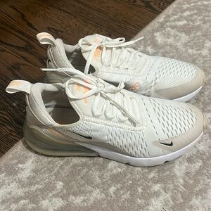 Women’s Nike Air Max 270 Summit White Desert Sand Peach Size 9